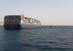 موانئ البحر الأحمر تنفذ أكبر عملية قطر لسفينة الحاويات المعطلة APL DANUBE | صور