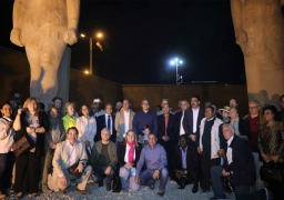 وزير الآثار يفتتح مشروع ترميم تمثال رمسيس الثاني بأخميم | صور