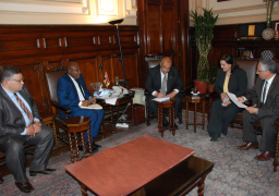 “ابوستيت” يوقع على وثيقة انضمام كينيا لعضوية المركز رقم 28