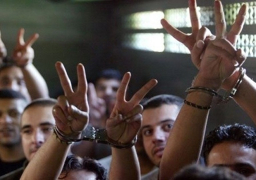 استمرار إضراب الأسرى الفلسطينيين عن الطعام لليوم الخامس