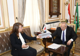 الخشت يبحث مع وزيرة التضامن مشروع “مودة” وتنفيذ حملة الكشف عن المخدرات