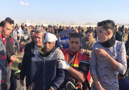 بالصور..إصابة العشرات جراء اعتداء قوات الاحتلال على مسيرات العودة بغزة