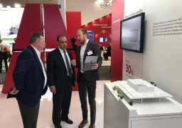 سفير مصر ببرلين يبحث في معرض هانوفر التعاون في تطبيقات الذكاء الاصطناعى