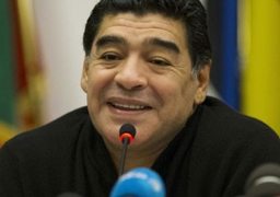 مارادونا يغيب عن “كان”.. ويتابع فيلمه “بروحه”