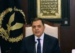وزير الداخلية مهنئا السيسى بحلول رمضان: نؤمن مسيرة أمتنا نحو التقدم والنماء