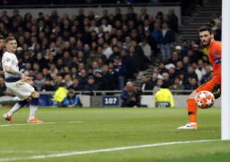 أياكس يواصل مغامرته فى دورى الابطال ويفوز على توتنهام بهدف نظيف فى لندن