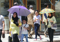 الأرصاد تحذر: موجة حارة جديدة تبدأ اليوم.. والعظمى بالقاهرة تصل 44 درجة الخميس