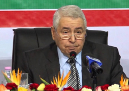 خطاب مرتقب لرئيس الجزائر.. وحديث عن استقالته