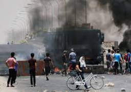 مقتل 4 أشخاص وإصابة 17 في مظاهرات بالنجف العراقية