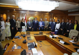 وفد مجلس الشيوخ الكندي يبحث التعاون بين الجامعات الكندية والمصرية