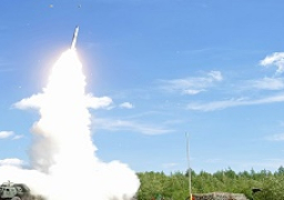 موسكو تختبر بنجاح صاروخا جديدا في كازاخستان