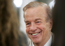 ورحل صاحب “روميو وجولييت”..وفاة “مخرج الروائع” الإيطالي زيفريلي عن 96 عاما |صور