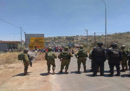 إصابة فلسطينيين برصاص الاحتلال جراء قمع مسيرة بنابلس