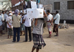 مدير برنامج الأغذية العالمي : المساعدات في اليمن ربما تعلق هذا الأسبوع