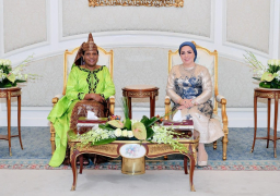 بالصور.انتصار السيسي تستقبل سيدة بوروندى الأولى فى زيارتها الأولى لمصر