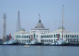 تداول 29 سفينة حاويات وبضائع عامة بموانيء بورسعيد