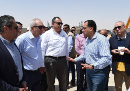 مدبولي يتفقد مقري رئاسة مجلس الوزراء والبرلمان بالعاصمة الجديدة