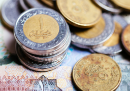 وزارة المالية : توسع بمنافذ توفير العملات المعدنية