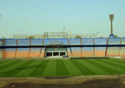 الحكومة تنفي إغلاق استاد القاهرة