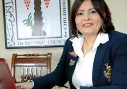 “الطفولة والأمومة” يرصد جريمة تعذيب لطفلة من والدتها وزوجها