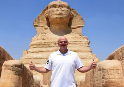 رئيس”الفيفا” إنفانتينو يستغل وجوده في مصر لزيارة الأهرامات