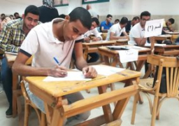 طلاب الدبلومات الفنية يواصلون امتحانات الدور الثانى لليوم الثالث على التوالى
