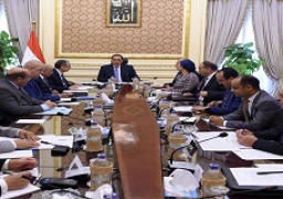 رئيس الوزراء يستعرض مشروع قانون تنظيم إدارة المخلفات