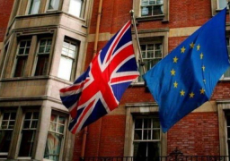 بريطانيا تعتزم إنهاء قوانين الاتحاد الأوروبي لحرية التنقل فور ترك التكتل