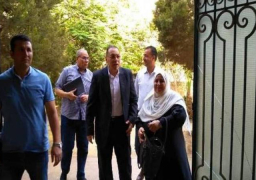 إحالة 45 طبيبا وممرضا بالشرقية للتحقيق.. ومكافأة لطاقم تمريض ببنى سويف