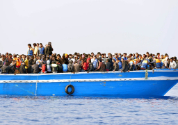 البحرية الليبية تهدد بإلافراج عن المهاجرين لعدم استجابة الجهات المعنية