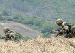 الجيش الجزائري يدمر قنبلتين تقليديتي الصنع شمالي البلاد