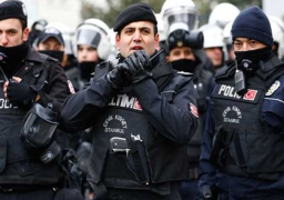 الشرطة التركية تطلق النار لمنع سوريين من دخول أراضيها