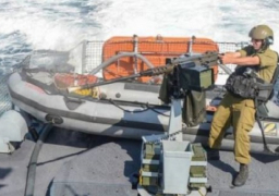 زوارق الاحتلال الإسرائيلي تطلق النار تجاه الصيادين الفلسطينيين ببحر غزة