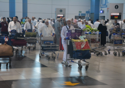 مصر للطيران تواصل الجسر الجوى لعودة الحجاج وتناشدهم اتباع الارشادات