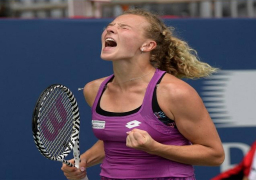 وانج وسينياكوفا تبلغان قبل نهائي بطولة برونكس المفتوحة للتنس