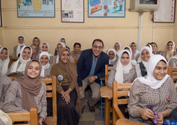 رئيس الوزراء يزور مدرسة الشهيد الرائد محمد عصام سرور الإعدادية بنات ببنى سويف