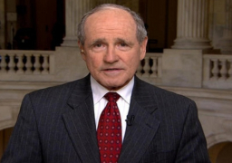 سيناتور أمريكي: إيران تسعى لزرع عدم الاستقرار في الشرق الأوسط