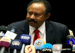 رئيس وزراء السودان يغادر الخرطوم متوجها إلى القاهرة