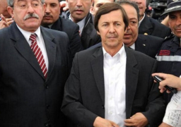 القضاء الجزائري يصدر أحكامه ضد شقيق بوتفليقة ومسؤولين