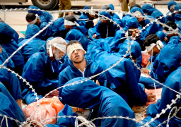 الأسرى الفلسطينيون يعلقون إضرابهم بعد بدء سجون الاحتلال تنفيذ الاتفاق