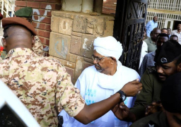 السودان: إرجاء محاكمة البشير للسبت المقبل
