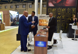 بالصور..مصر للطيران تشارك في المعرض الدولي للسياحة والسفر بــ “موسكو”