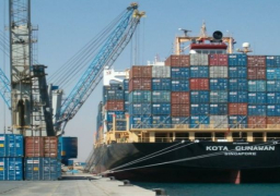 تداول 27 سفينة بضائع عامة وحاويات بموانئ بورسعيد