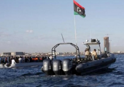 خفر السواحل الليبي ينقذ 493 مهاجرًا من على متن ستة قوارب مطاطية