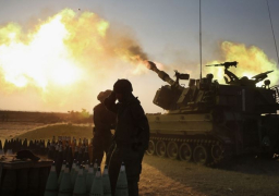 مدفعية الاحتلال تقصف موقعين للمقاومة الفلسطينية في غزة