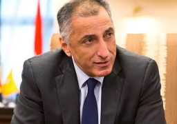 مصرفيون يشيدون بقرار البنك المركزي بخفض أسعار الفائدة