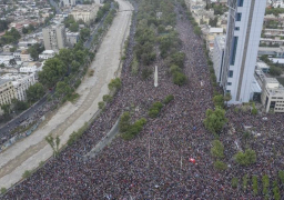 مليون متظاهر يحتشدون شوارع سانتياغو عاصمة تشيلي