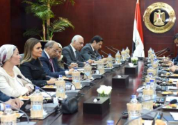 وزراء يبحثون مع بعثة البنك الدولي دعم مشروع مكافحة التلوث وإدارة المخلفات الصلبة