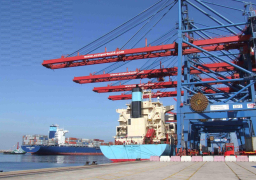 تداول 26 سفينة حاويات وبضائع عامة بموانئ بورسعيد