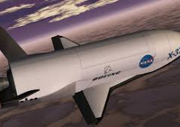 طائرة فضائية عسكرية سرية تصل فلوريدا مسجلة أطول رحلة مدارية